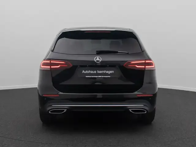 Mercedes-Benz B 180