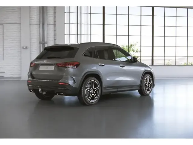 Mercedes-Benz GLA 250