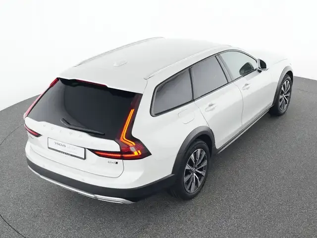 Volvo V90 Cross Country