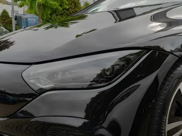 Mercedes-Benz EQE 350