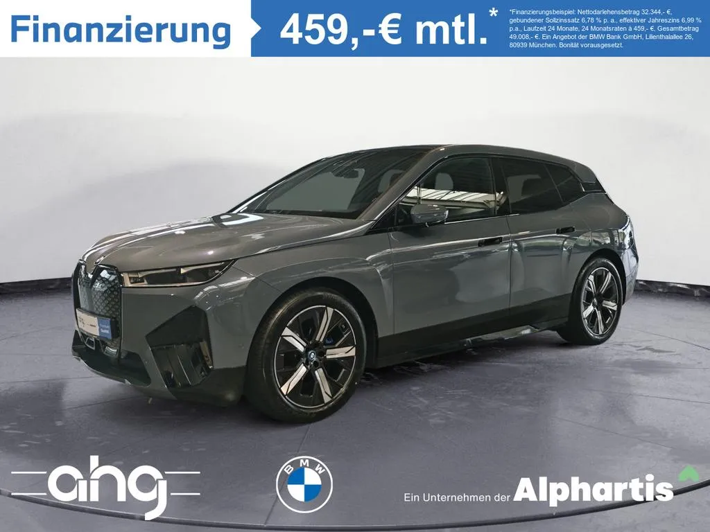 BMW iX
