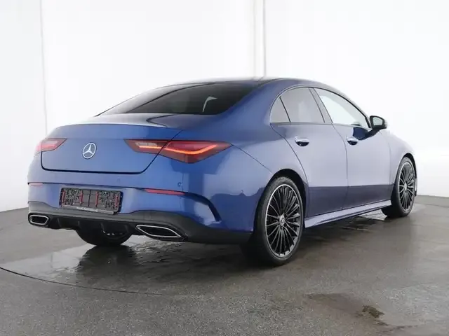 Mercedes-Benz CLA 200