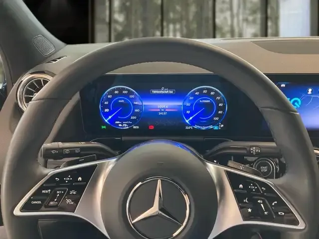 Mercedes-Benz EQA 250