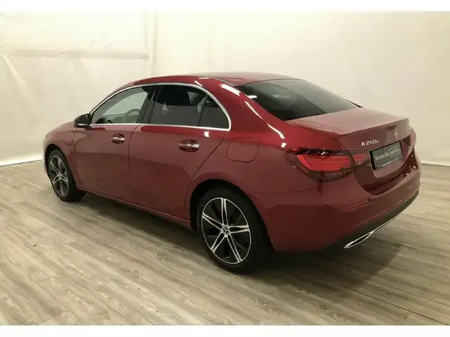 Mercedes-Benz A 250