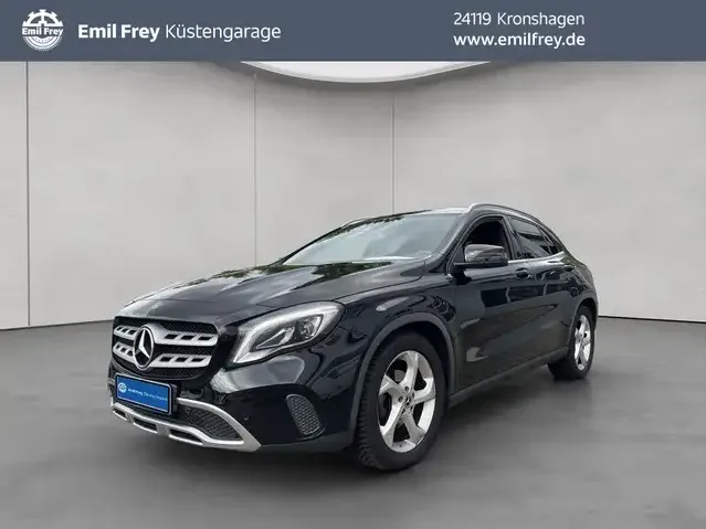 Mercedes-Benz GLA 180