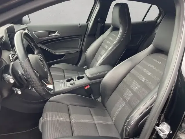 Mercedes-Benz GLA 180