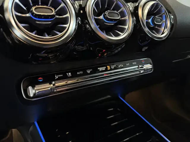Mercedes-Benz GLA 180