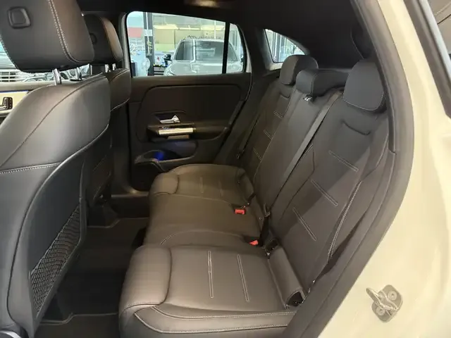 Mercedes-Benz GLA 180