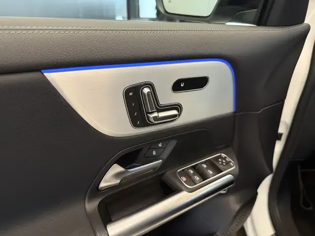 Mercedes-Benz GLA 180