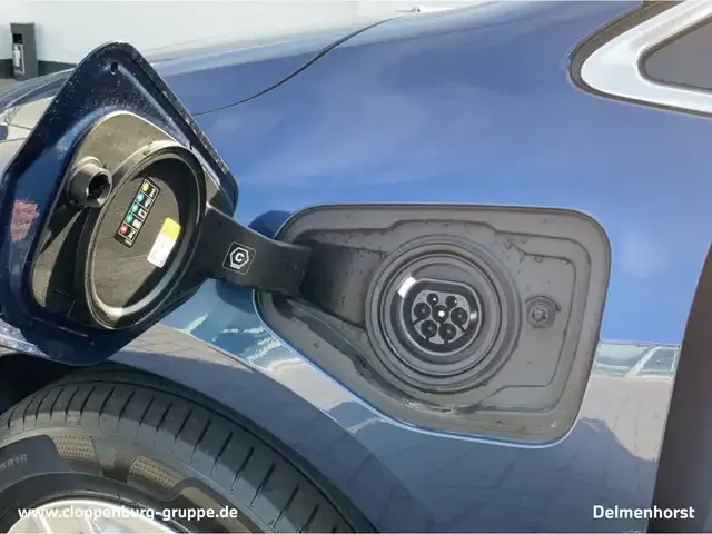 BMW 225