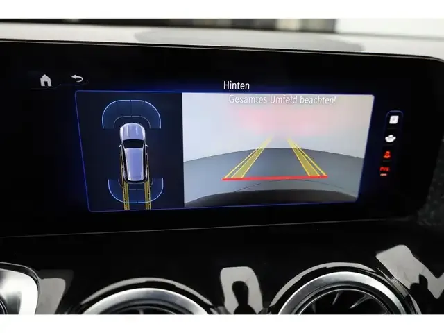 Mercedes-Benz EQB 300