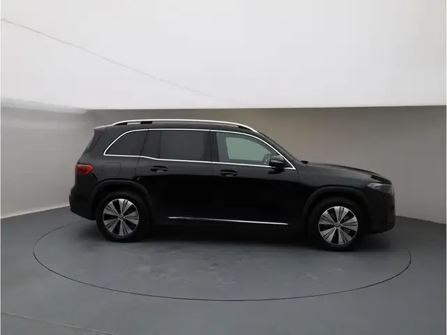 Mercedes-Benz EQB 300