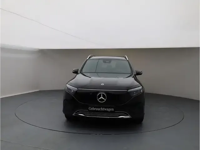 Mercedes-Benz EQB 300