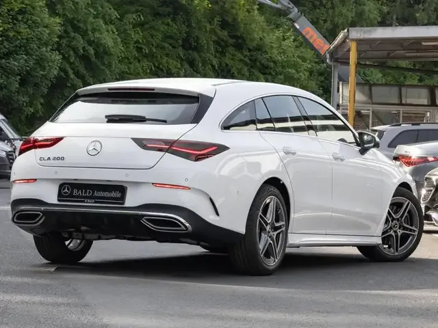 Mercedes-Benz CLA 200