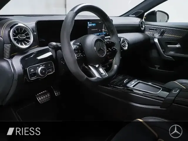 Mercedes-Benz A 45 AMG