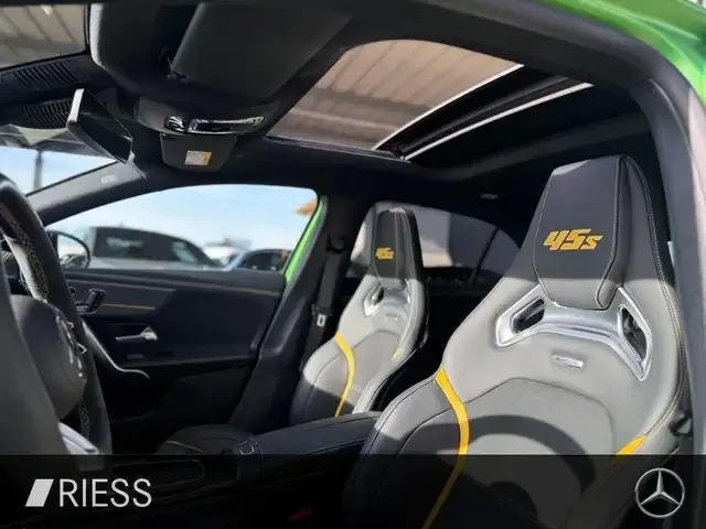 Mercedes-Benz A 45 AMG