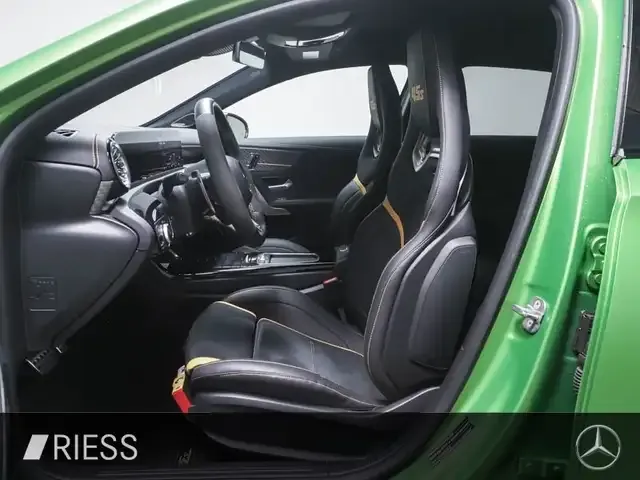 Mercedes-Benz A 45 AMG