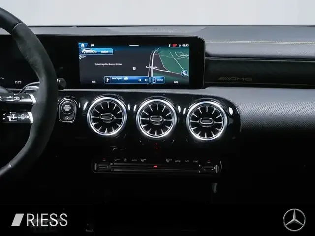 Mercedes-Benz A 45 AMG