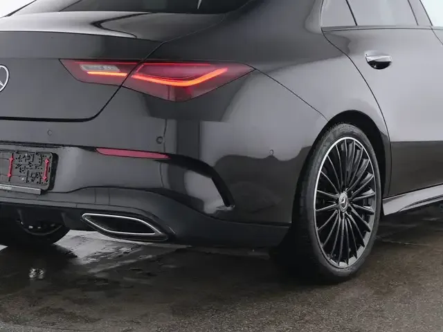 Mercedes-Benz CLA 200