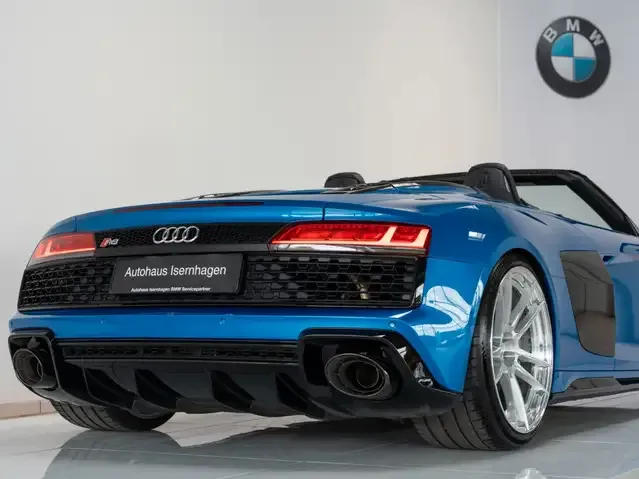 Audi R8