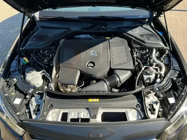 Mercedes-Benz E 400