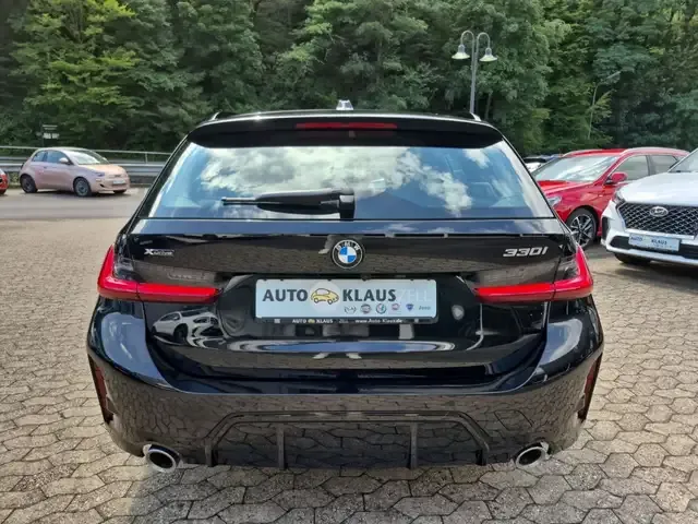 BMW 330