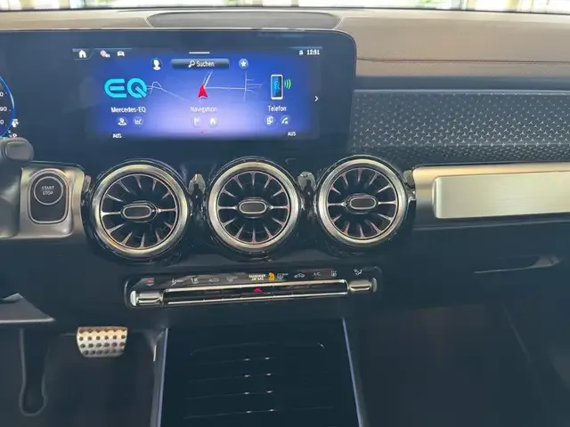Mercedes-Benz EQB 300