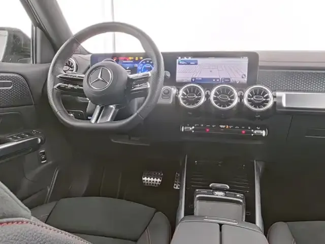 Mercedes-Benz EQB 300