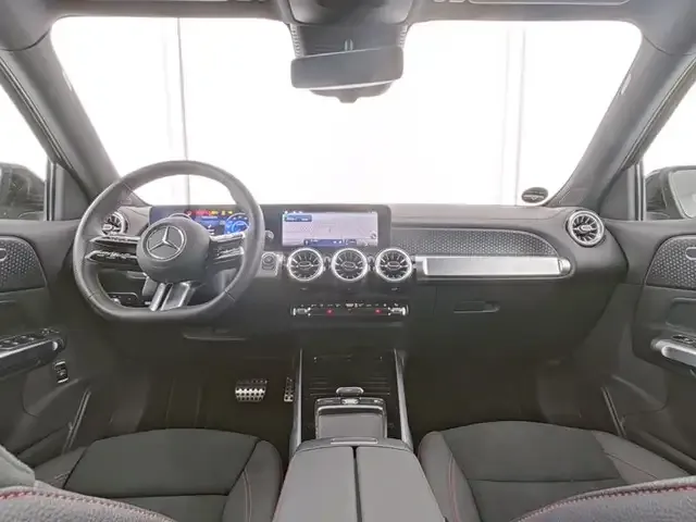 Mercedes-Benz EQB 300