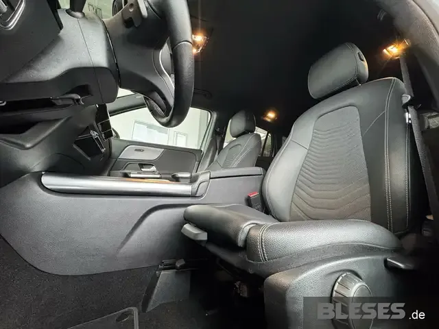 Mercedes-Benz GLA 180