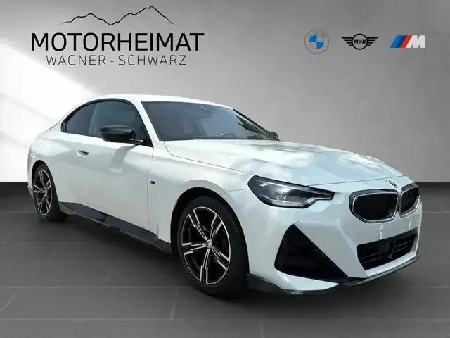 BMW 218