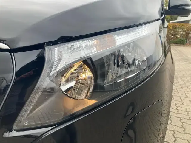 Mercedes-Benz EQV 300