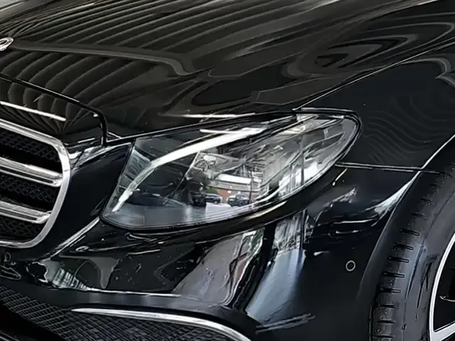 Mercedes-Benz E 200