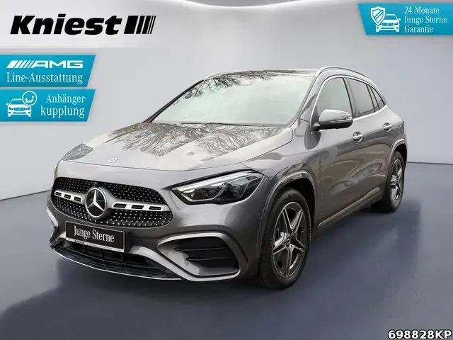 Mercedes-Benz GLA 220