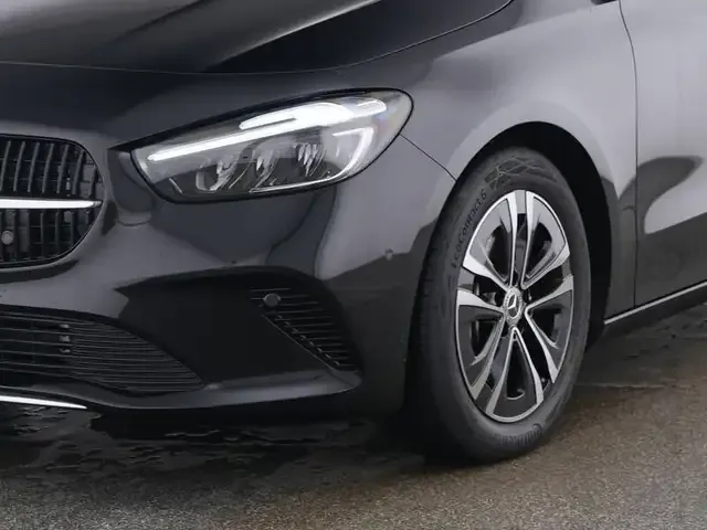 Mercedes-Benz B 220