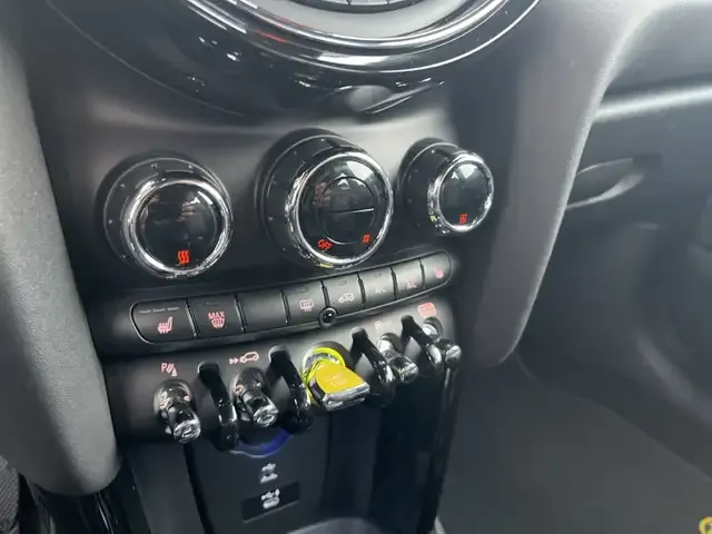 MINI Cooper SE