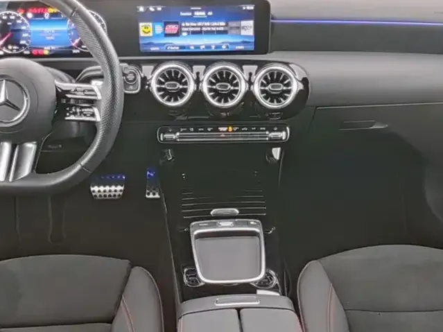 Mercedes-Benz A 250