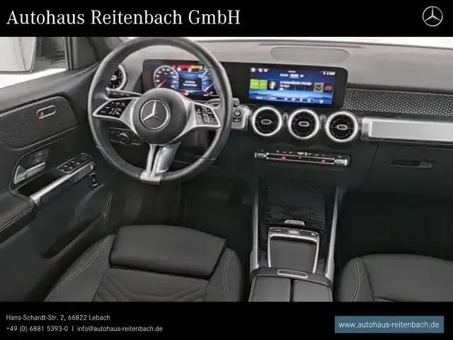 Mercedes-Benz GLB 200