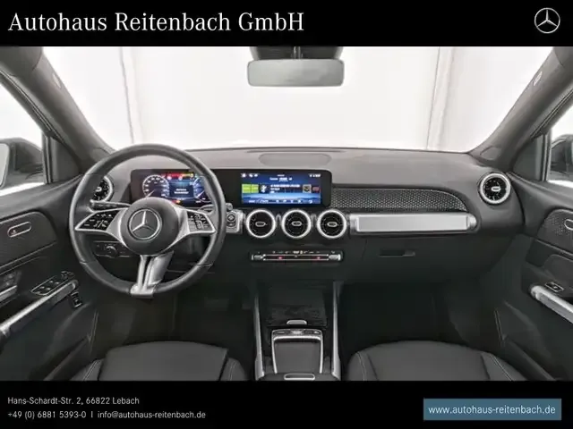 Mercedes-Benz GLB 200