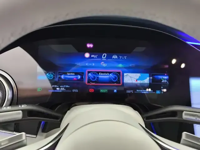 Mercedes-Benz EQS