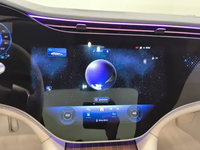 Mercedes-Benz EQS