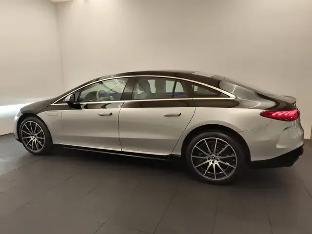 Mercedes-Benz EQS