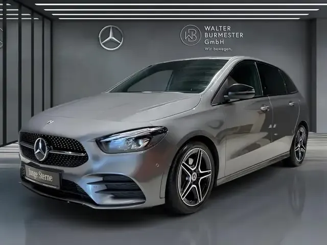 Mercedes-Benz B 180