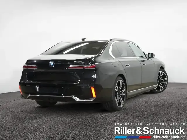 BMW 750