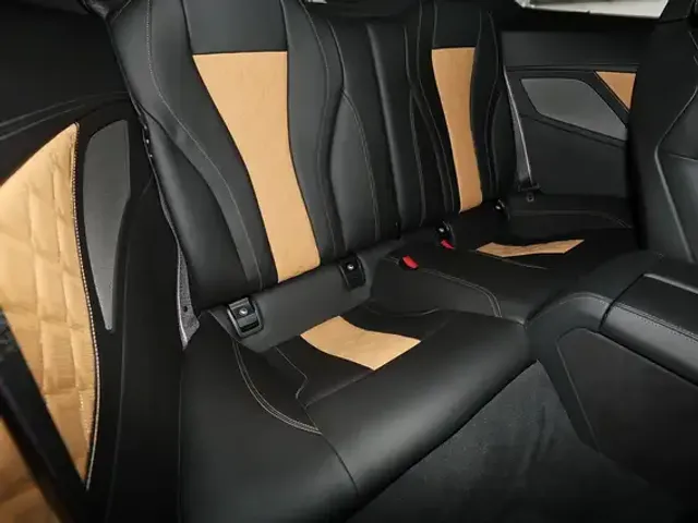 BMW M8