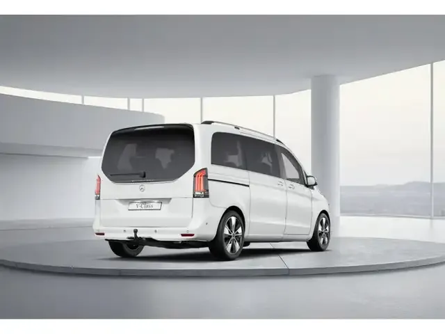 Mercedes-Benz V 220