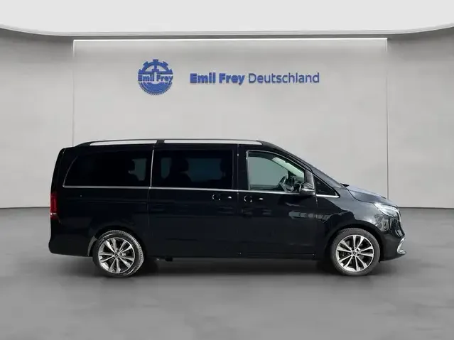 Mercedes-Benz V 250