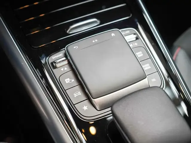 Mercedes-Benz B 220