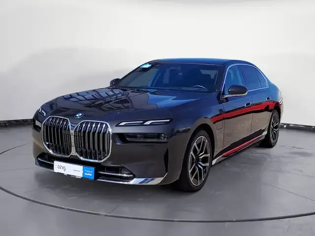 BMW 750
