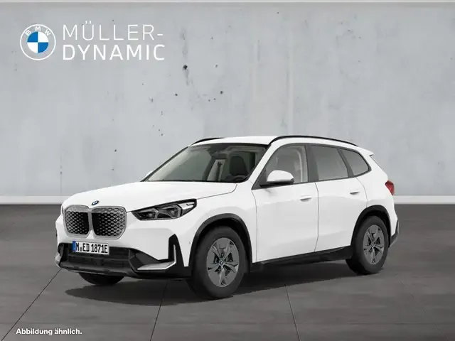 BMW iX1